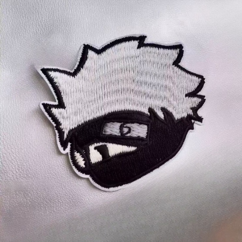 رقعة قماش مطرزة بتصميم كرتوني  - مراجعة Anime Merchandise Japan وسعره