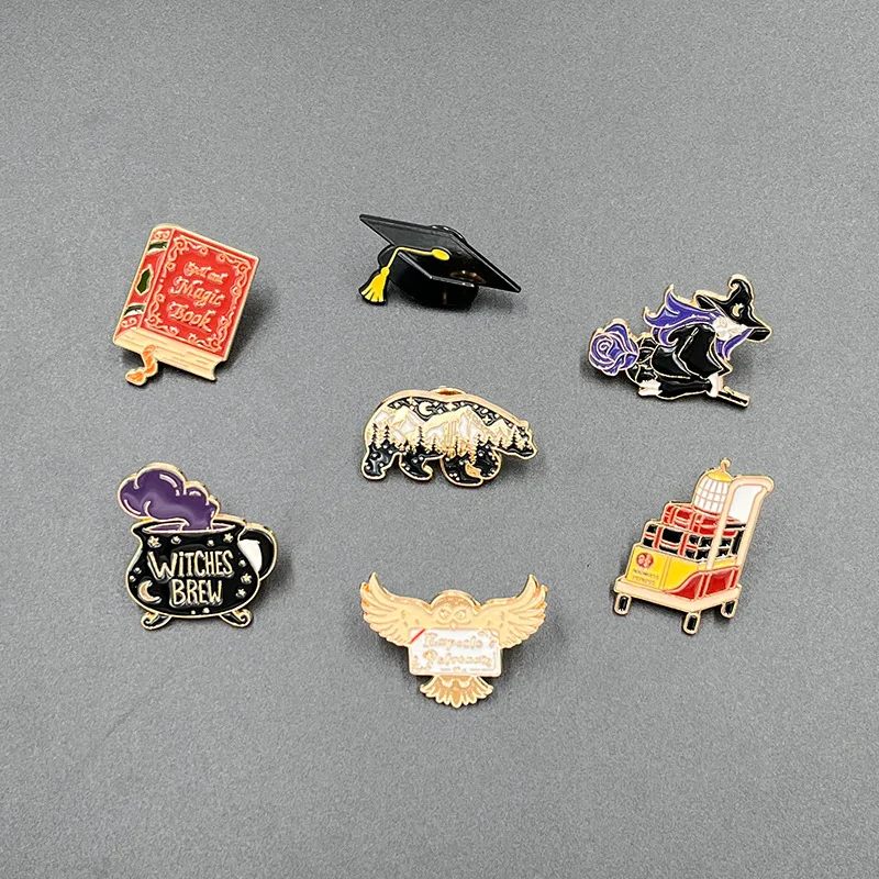 دبوس زينة جديد مستوحى من الأفل - مراجعة Anime Kingdom Merchandise وسعره