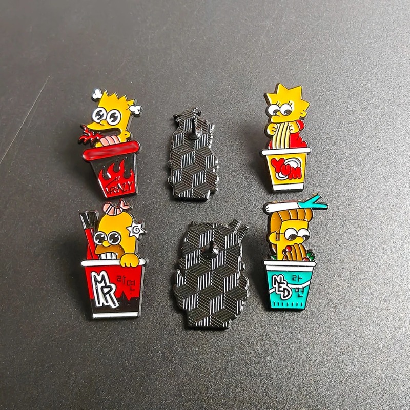 مجموعة من 6 قطع من شارات سيمبس - مراجعة Enamel Pin Set وسعره