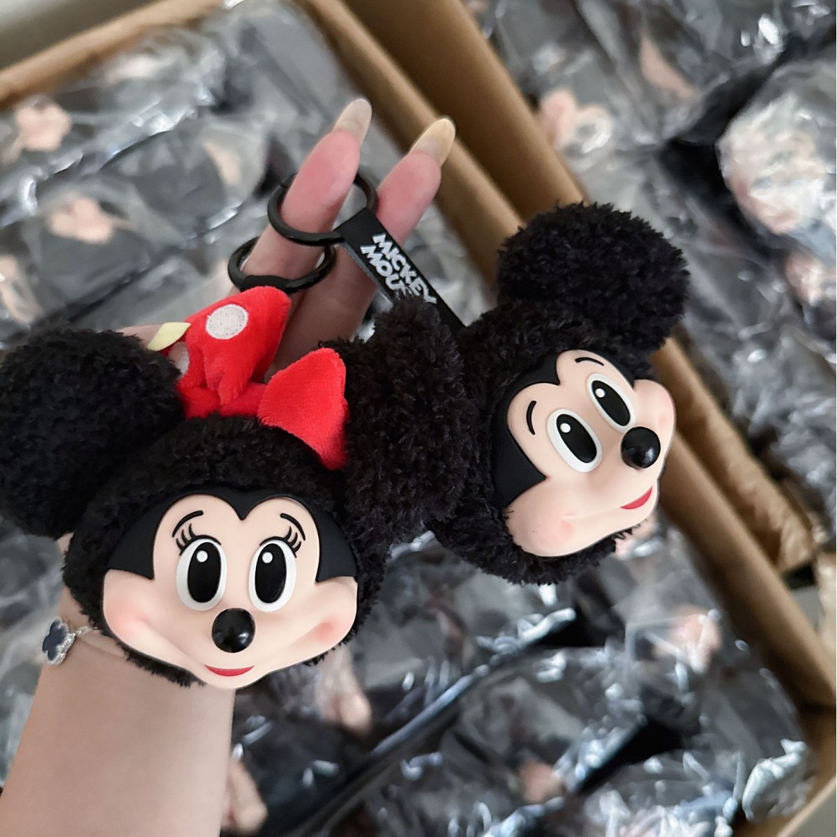 ميكي ميني أفخم دمية المفاتيح ل - مراجعة Anime Merchandise Keychains وسعره
