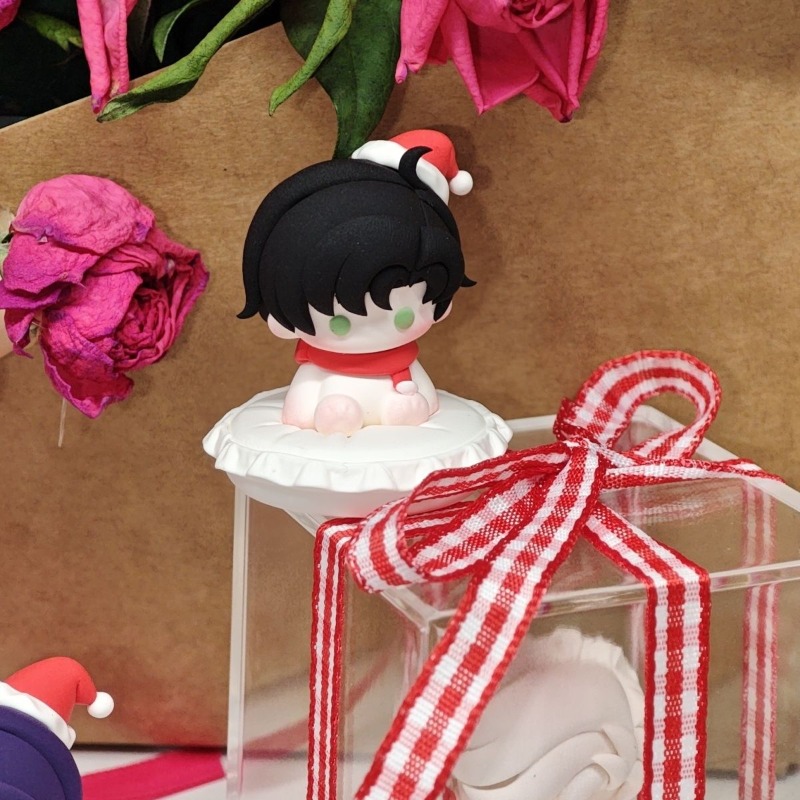 الحب والمساحة العميقة Xavier R - مراجعة Anime Kingdom Merchandise وسعره