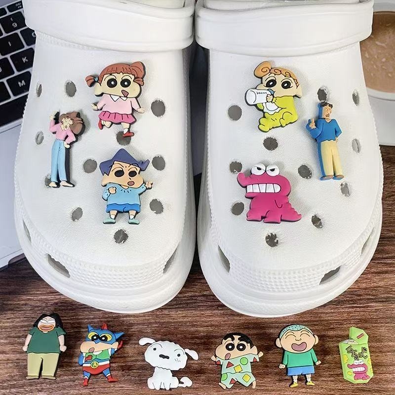 زينة أحذية كرتونية إبداعية لشخ - مراجعة Anime Merchandise Japan وسعره